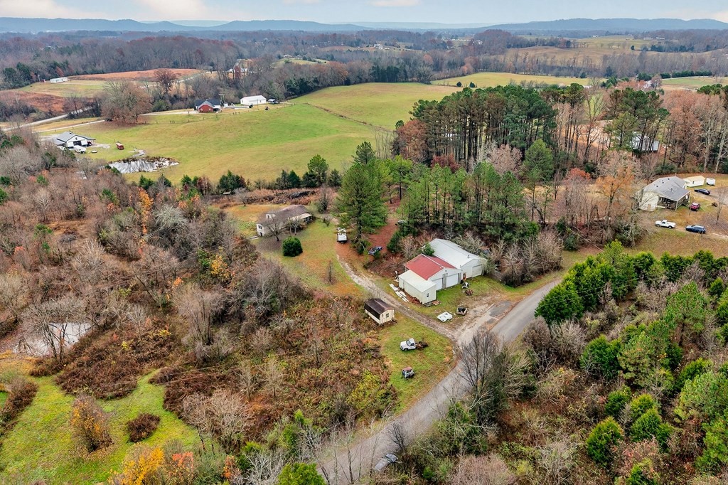 265 North Center Point Acres Walling, TN 38587 - Photo 14 of 19 an aerial view of a houses with a yard