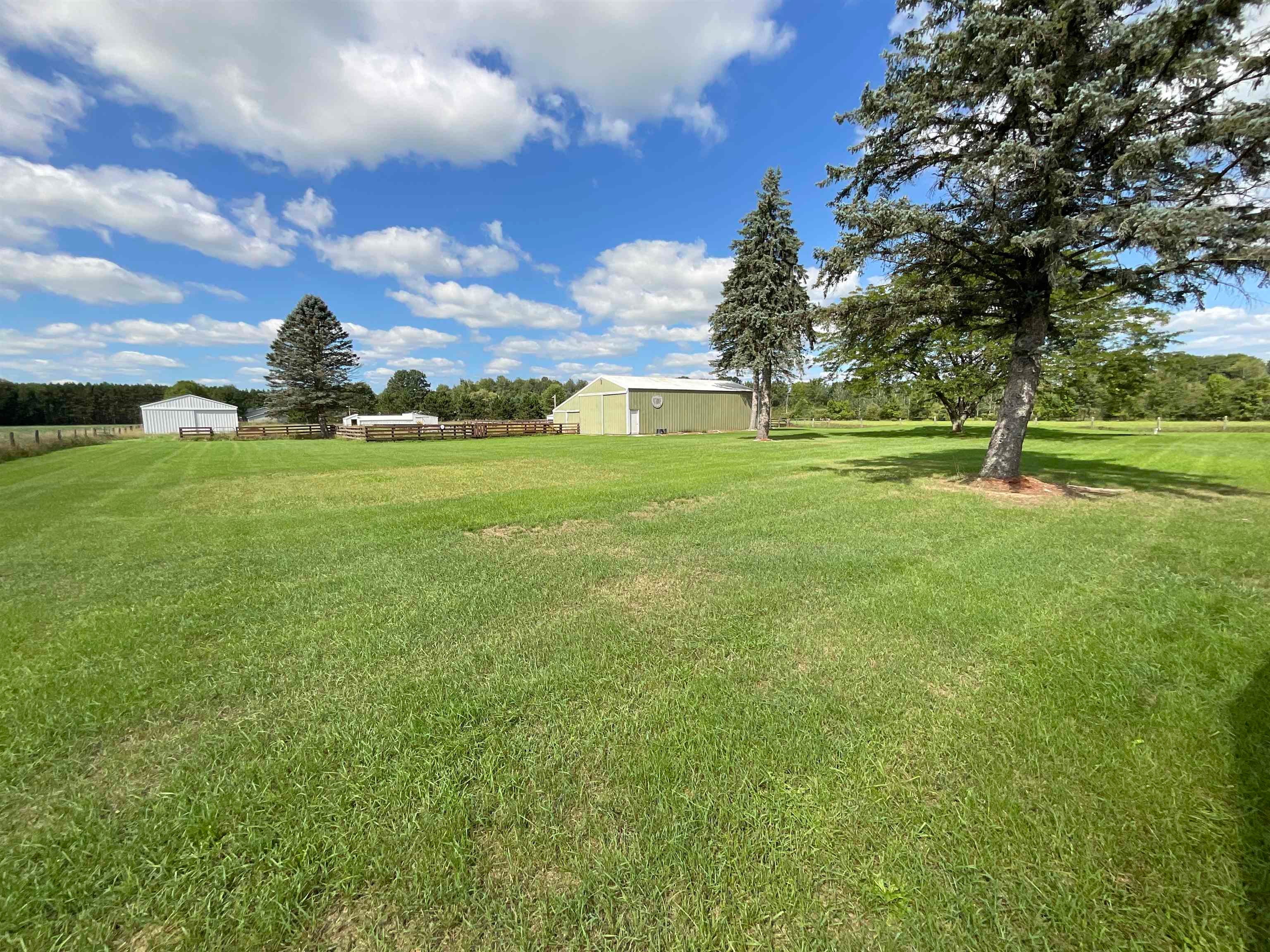 191 North Hockaday Road Gladwin, MI 48624 - Photo 7 of 44 Gallery Image 7