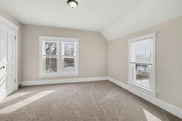 $179,900 | 1415 Sherwood Avenue, Kalamazoo, MI 49048