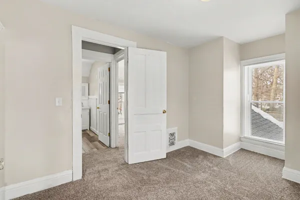 $179,900 | 1415 Sherwood Avenue, Kalamazoo, MI 49048