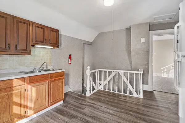 $179,900 | 1415 Sherwood Avenue, Kalamazoo, MI 49048