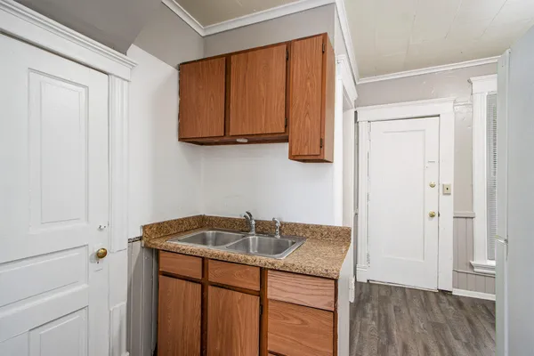 $179,900 | 1415 Sherwood Avenue, Kalamazoo, MI 49048