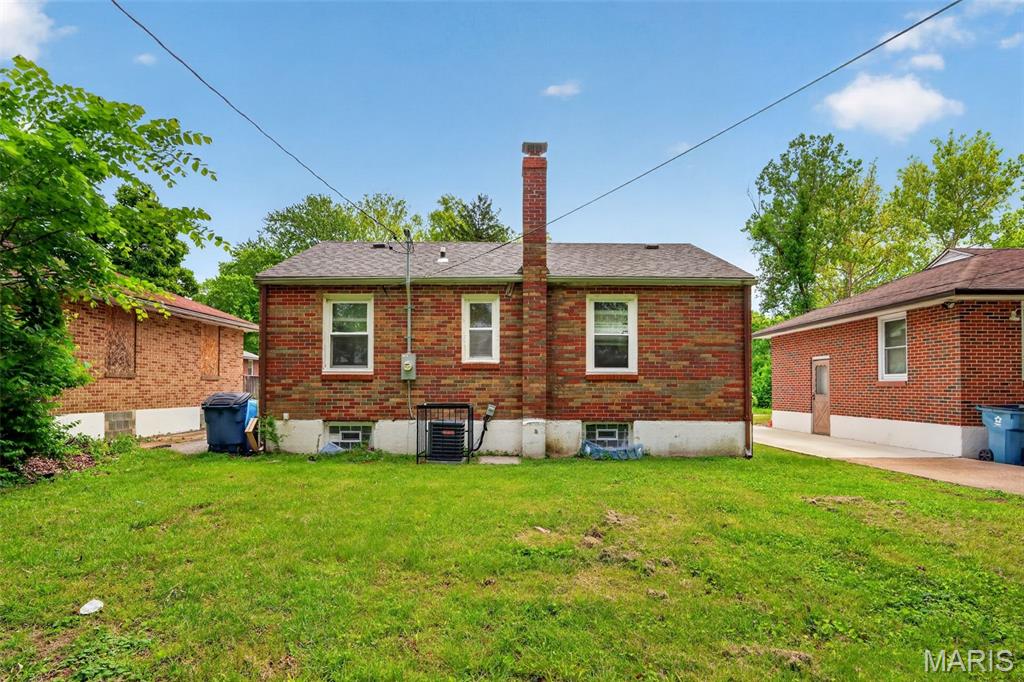 4607 Seattle Street St. Louis, MO 63121 - Photo 4 of 33