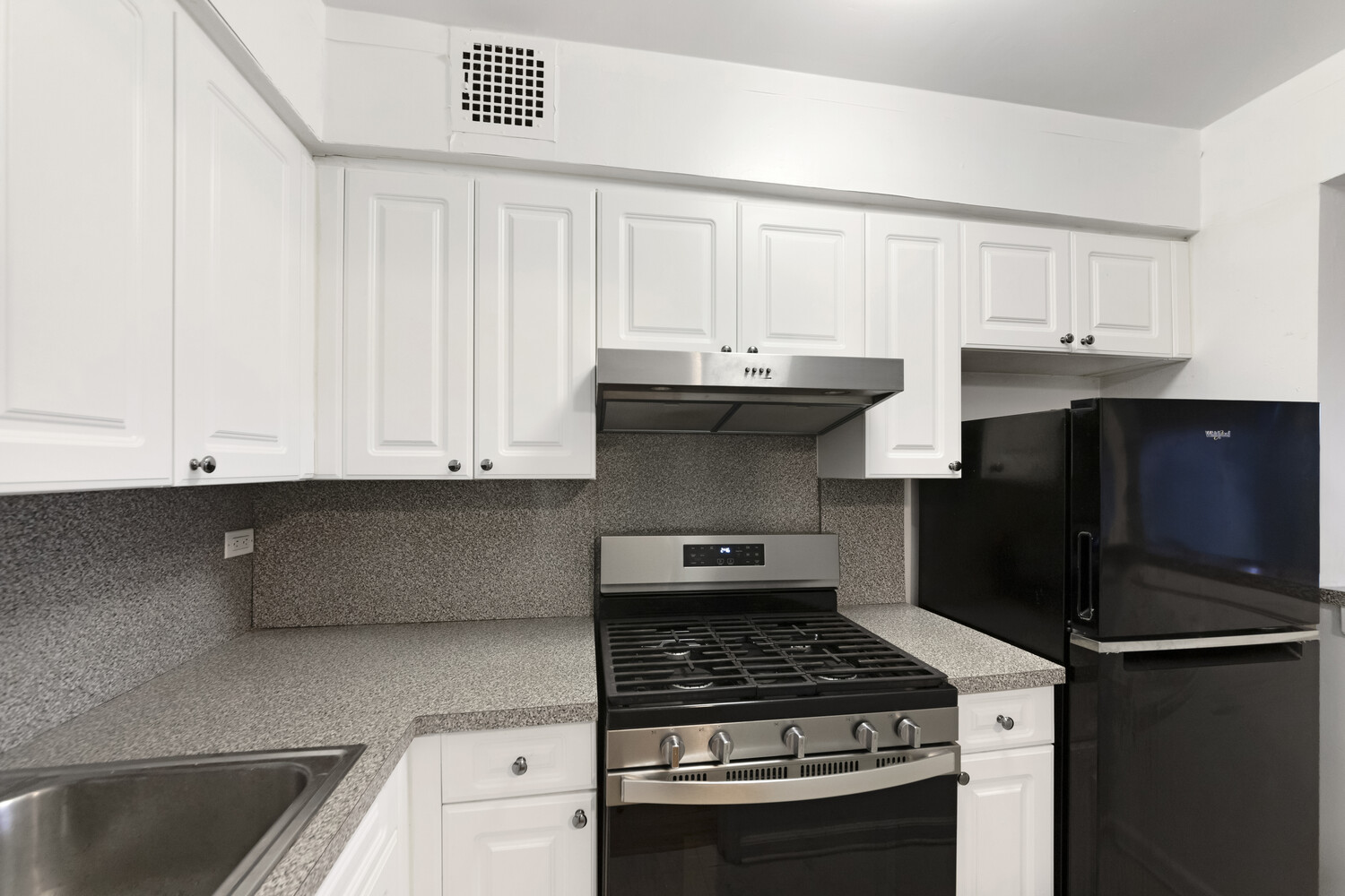 5235 Post Road, Unit 3H Bronx, NY 10471 - Photo 5 of 10