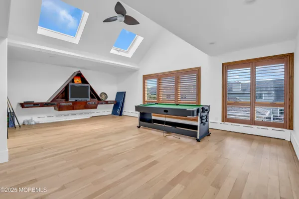 $3,650,000 | 1 Island View Way, Sea Bright, NJ 07760