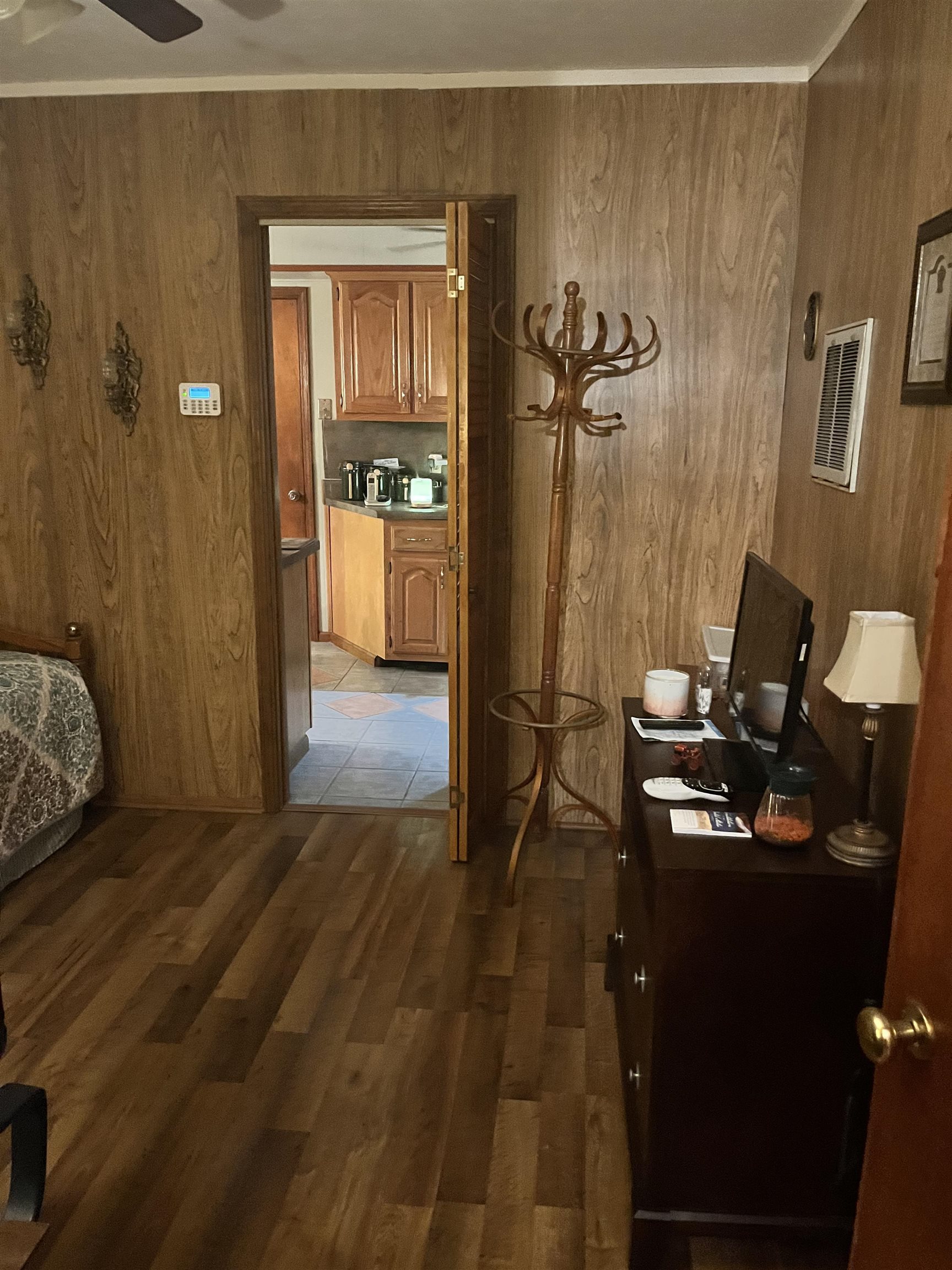 5075 Gill Road Memphis, TN 38109 - Photo 13 of 25