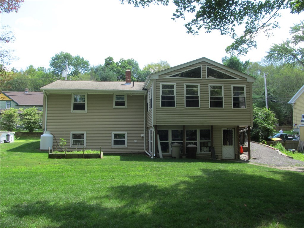 47 Reservoir Road Burrillville, RI 02859 - Photo 4 of 22