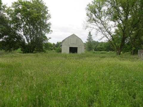 14050 Lakefield Road Hemlock, MI 48626 - Photo 3 of 27 20343750-2.JPG