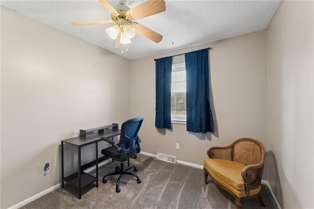 506 West King Street Spring Hill, KS 66083 - Photo 20 of 35