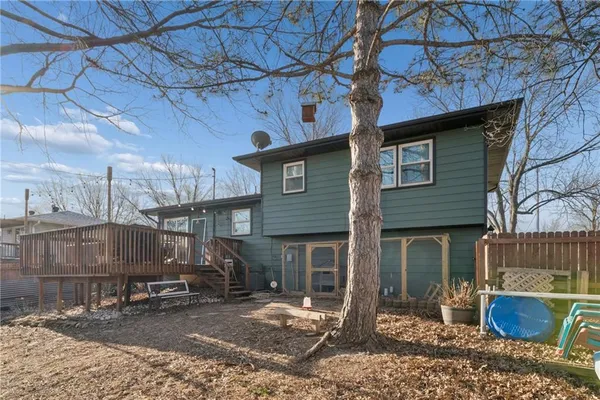 $289,000 | 506 West King Street, Spring Hill, KS 66083