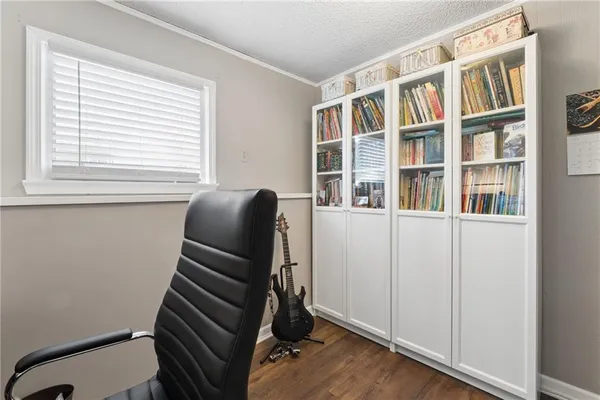 $289,000 | 506 West King Street, Spring Hill, KS 66083