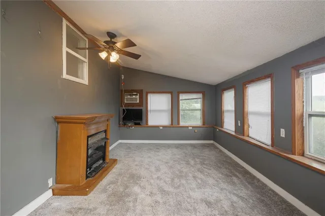 $322,000 | 19739 185th Road, Marshall, MO 65340