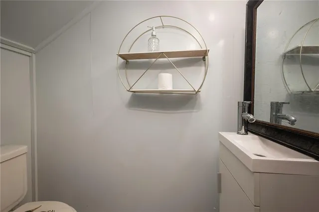 $322,000 | 19739 185th Road, Marshall, MO 65340