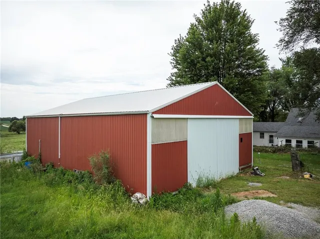 $322,000 | 19739 185th Road, Marshall, MO 65340