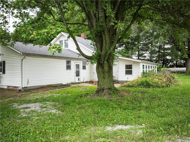 $322,000 | 19739 185th Road, Marshall, MO 65340