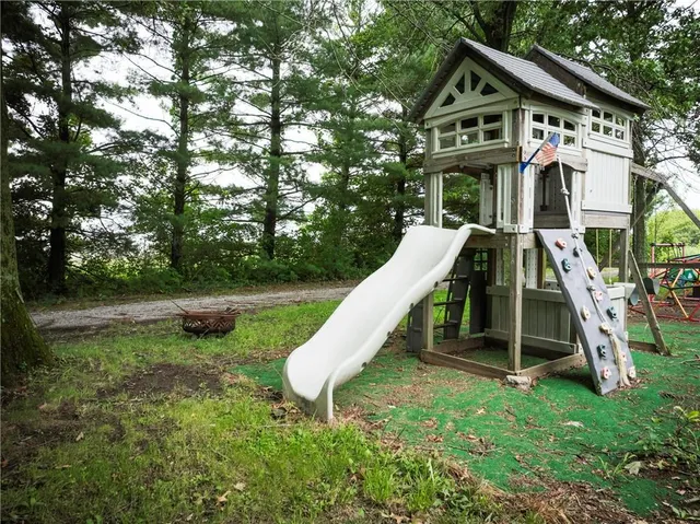 $322,000 | 19739 185th Road, Marshall, MO 65340