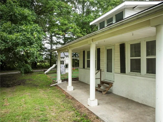 $322,000 | 19739 185th Road, Marshall, MO 65340