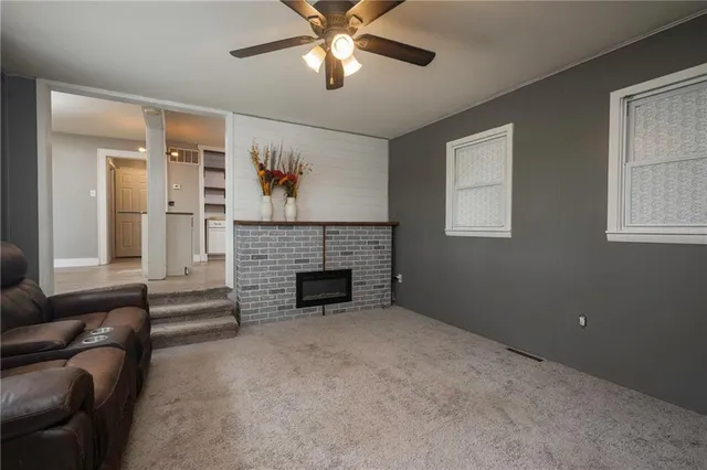 $322,000 | 19739 185th Road, Marshall, MO 65340