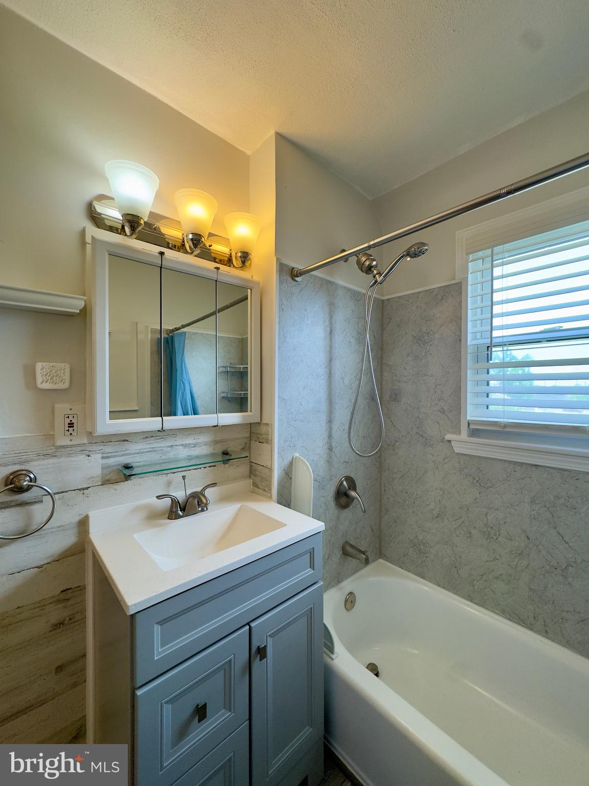 4 Warren Road Baltimore, MD 21221 - Photo 15 of 22