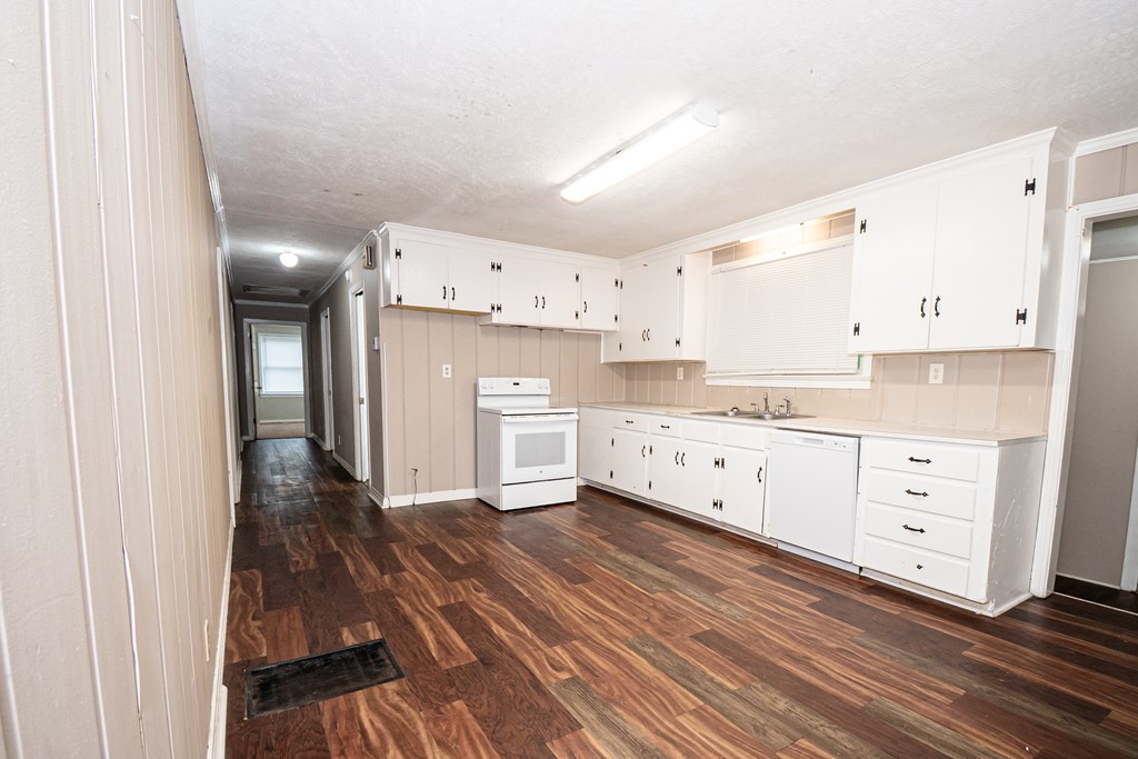 2613 Denton Road Dothan, AL 36303 - Photo 12 of 37
