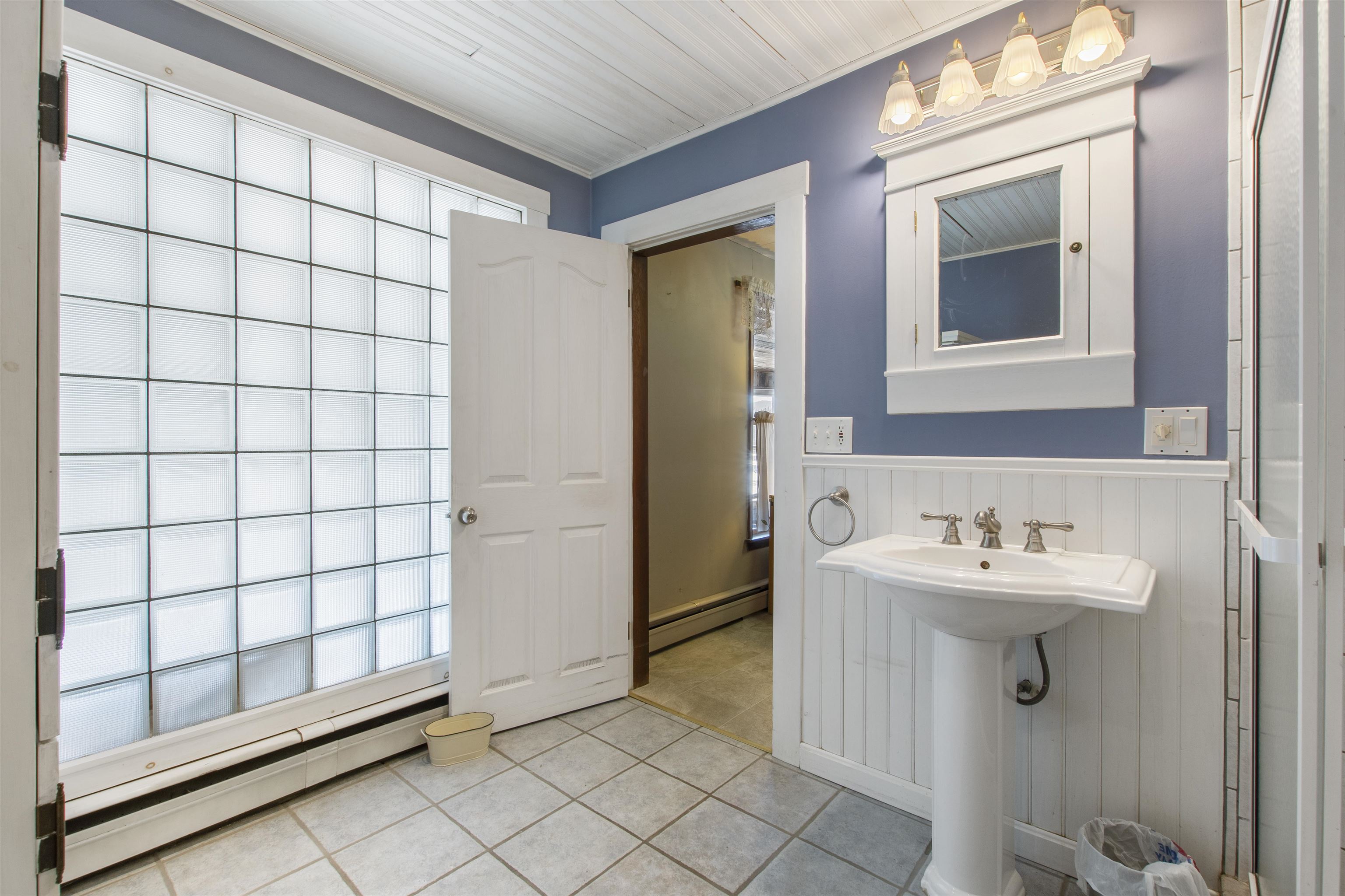 4099 Highway 102 Canaan, VT 05903 - Photo 25 of 40