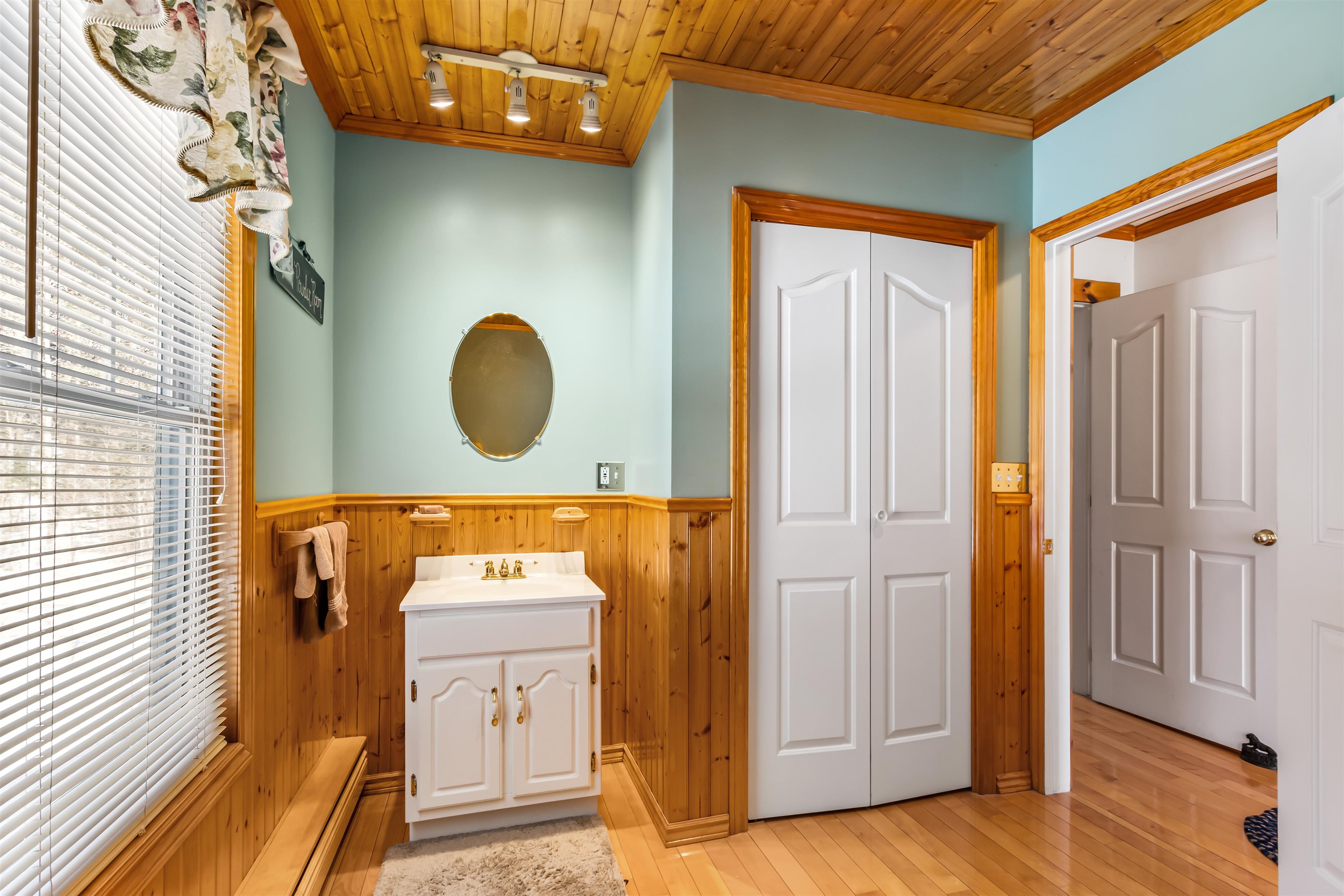4099 Highway 102 Canaan, VT 05903 - Photo 33 of 40