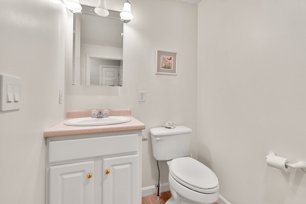 5 Woods Ed, Unit 5 Mashpee, MA 02649 - Photo 20 of 37