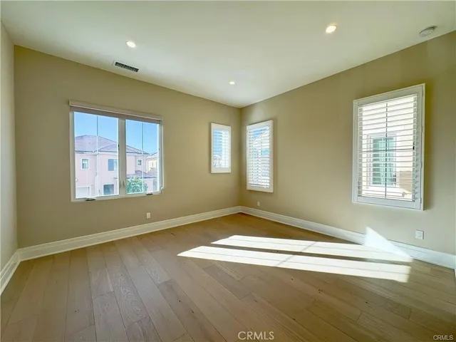 $9,000 | 105 Green Ridge, Irvine, CA 92602