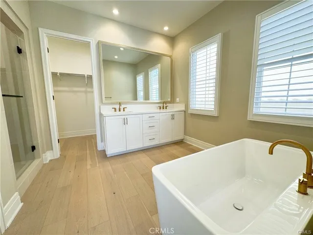 $9,000 | 105 Green Ridge, Irvine, CA 92602