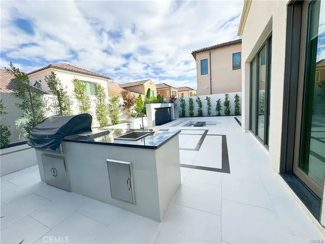 $9,000 | 105 Green Ridge, Irvine, CA 92602