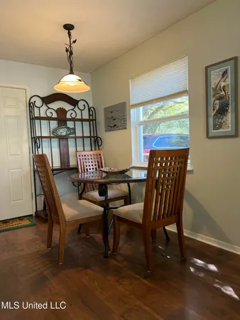 $2,000 | 2 Fleetwood Place, Ocean Springs, MS 39564