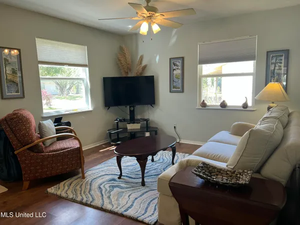 $2,000 | 2 Fleetwood Place, Ocean Springs, MS 39564