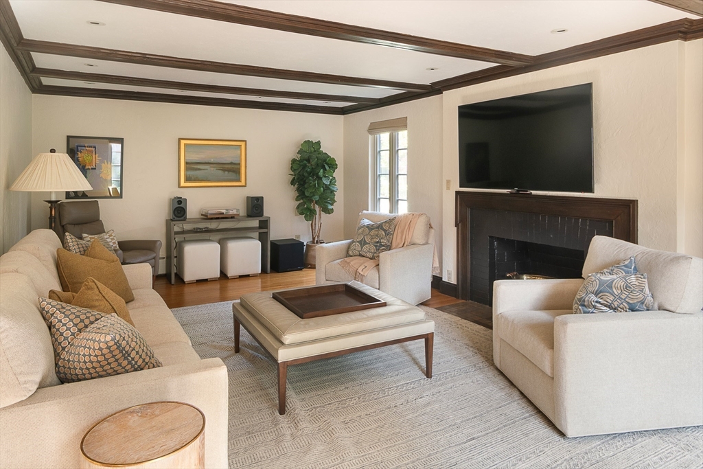 14 Homestead Street Newton, MA 02468 - Photo 9 of 20