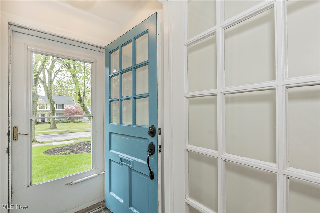 22275 Rye Road Beachwood, OH 44122 - Photo 2 of 39 View of entryway