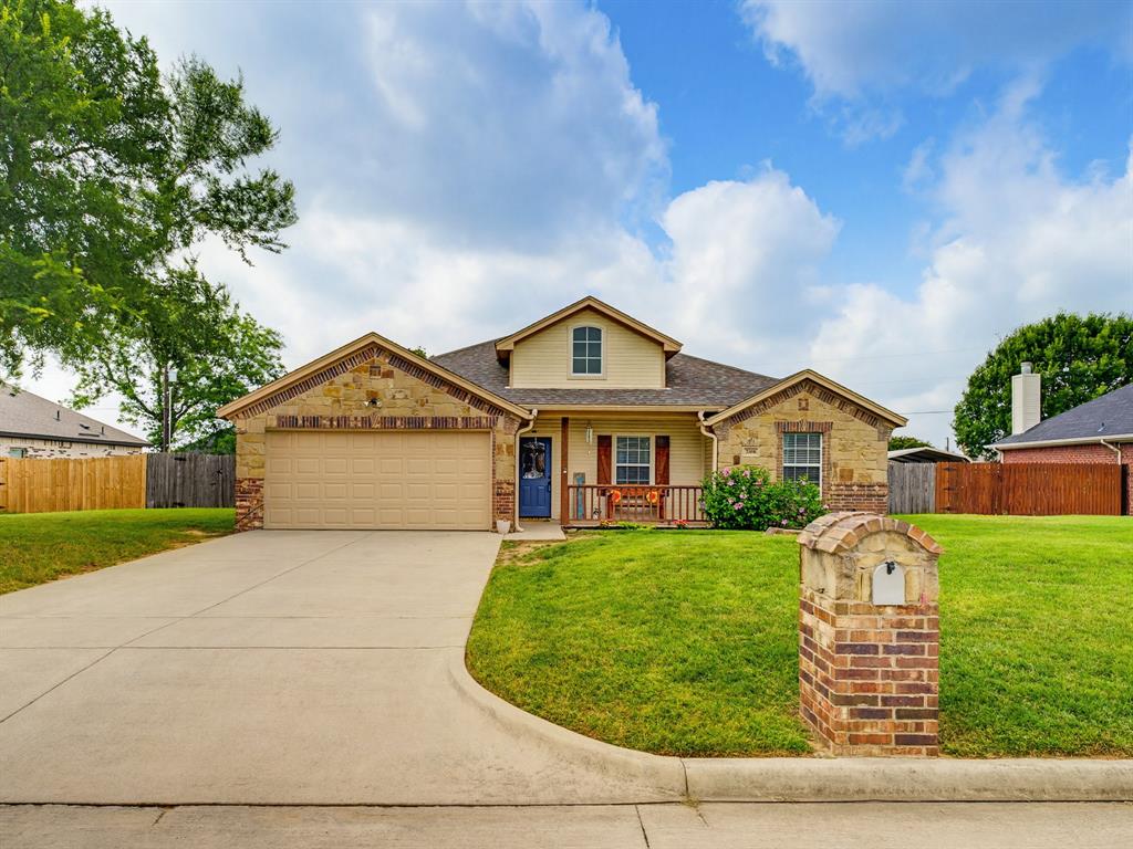 2108 Ridgewood Drive Bridgeport, TX 76426 - Photo 2 of 35