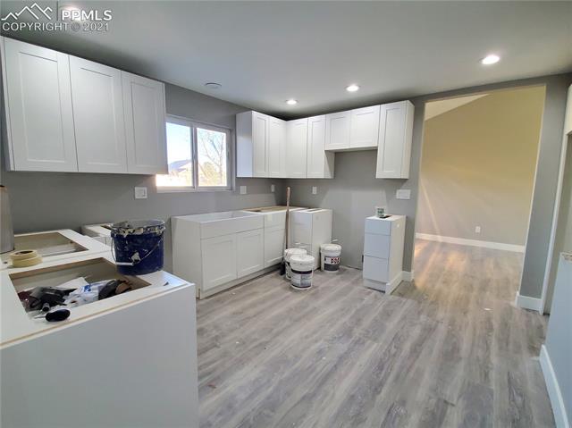 5235 Miranda Road Colorado Springs, CO 80918 - Photo 9 of 20 Gallery Image 9