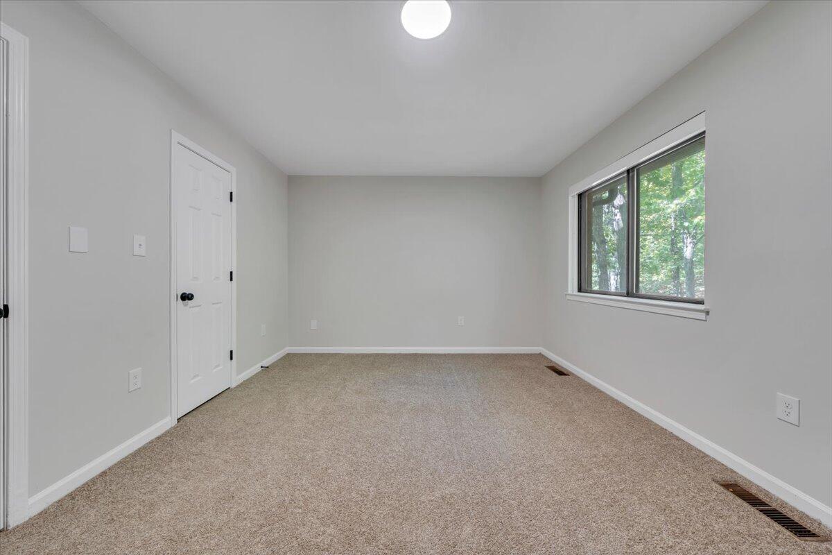 2952 Tree Swallow Road Roanoke, VA 24018 - Photo 24 of 41 20-MIB03399