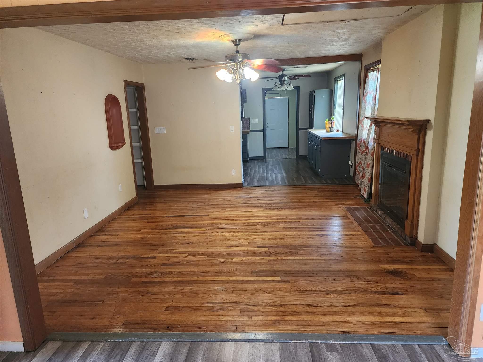 203 Payne Road Pensacola, FL 32507 - Photo 4 of 10 Gallery Image 4