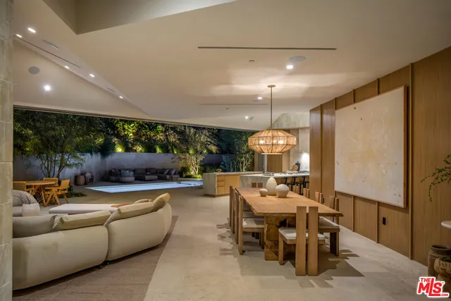 $8,495,000 | 1600 Rising Glen Road, Los Angeles, CA 90069