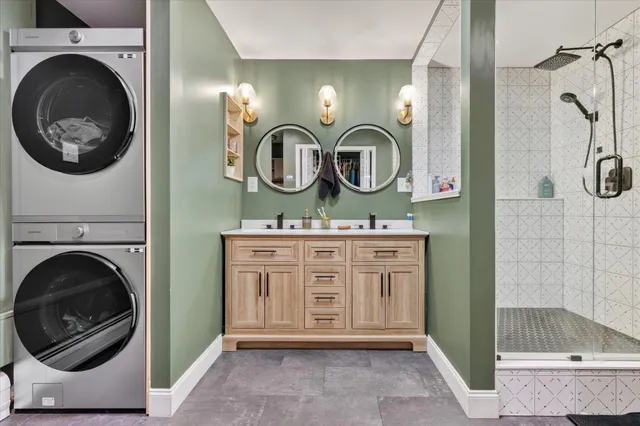 $399,000 | 2926 Hudson Road, Hudson, ME 04449