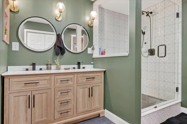 $399,000 | 2926 Hudson Road, Hudson, ME 04449