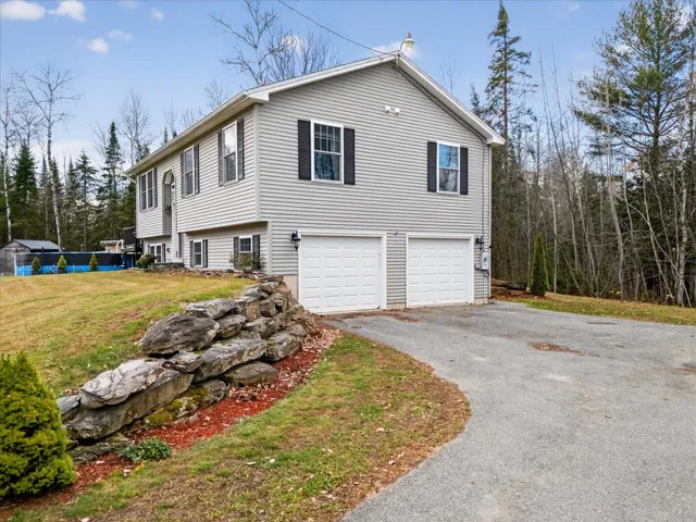 $399,000 | 2926 Hudson Road, Hudson, ME 04449