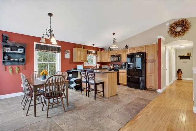 $399,000 | 2926 Hudson Road, Hudson, ME 04449