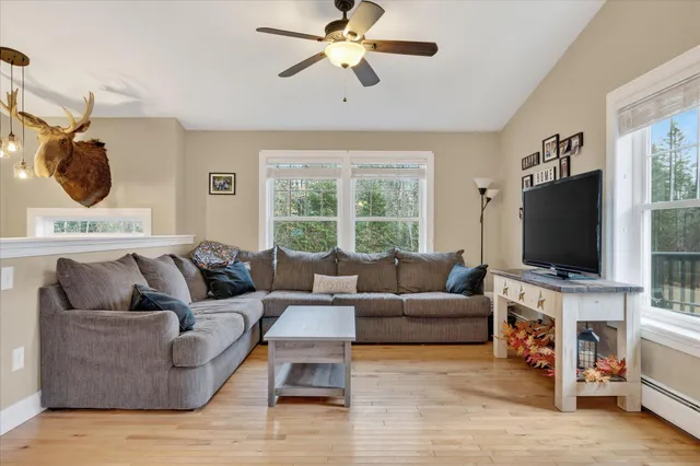 $399,000 | 2926 Hudson Road, Hudson, ME 04449