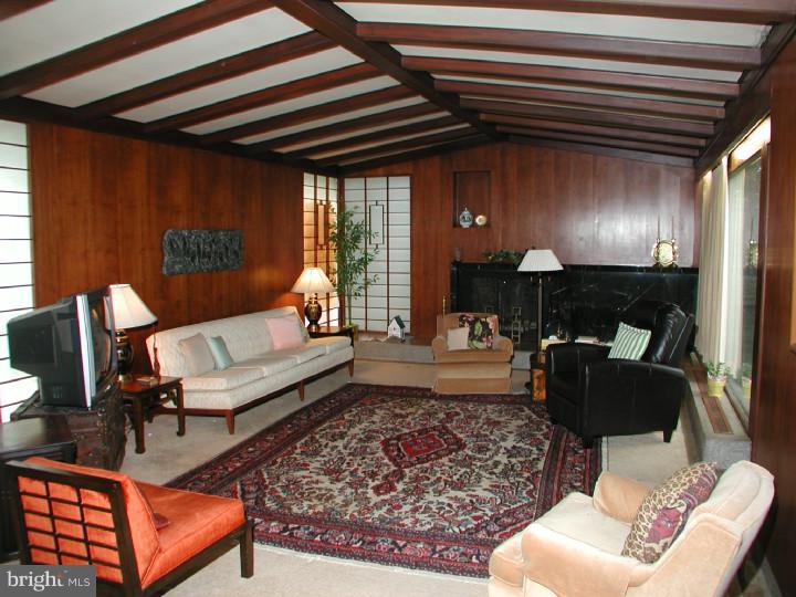 30 Warwick Road Haddonfield, NJ 08033 - Photo 5 of 19 Gallery Image 5