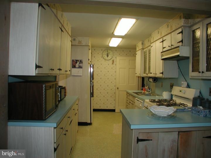 30 Warwick Road Haddonfield, NJ 08033 - Photo 7 of 19 Gallery Image 7