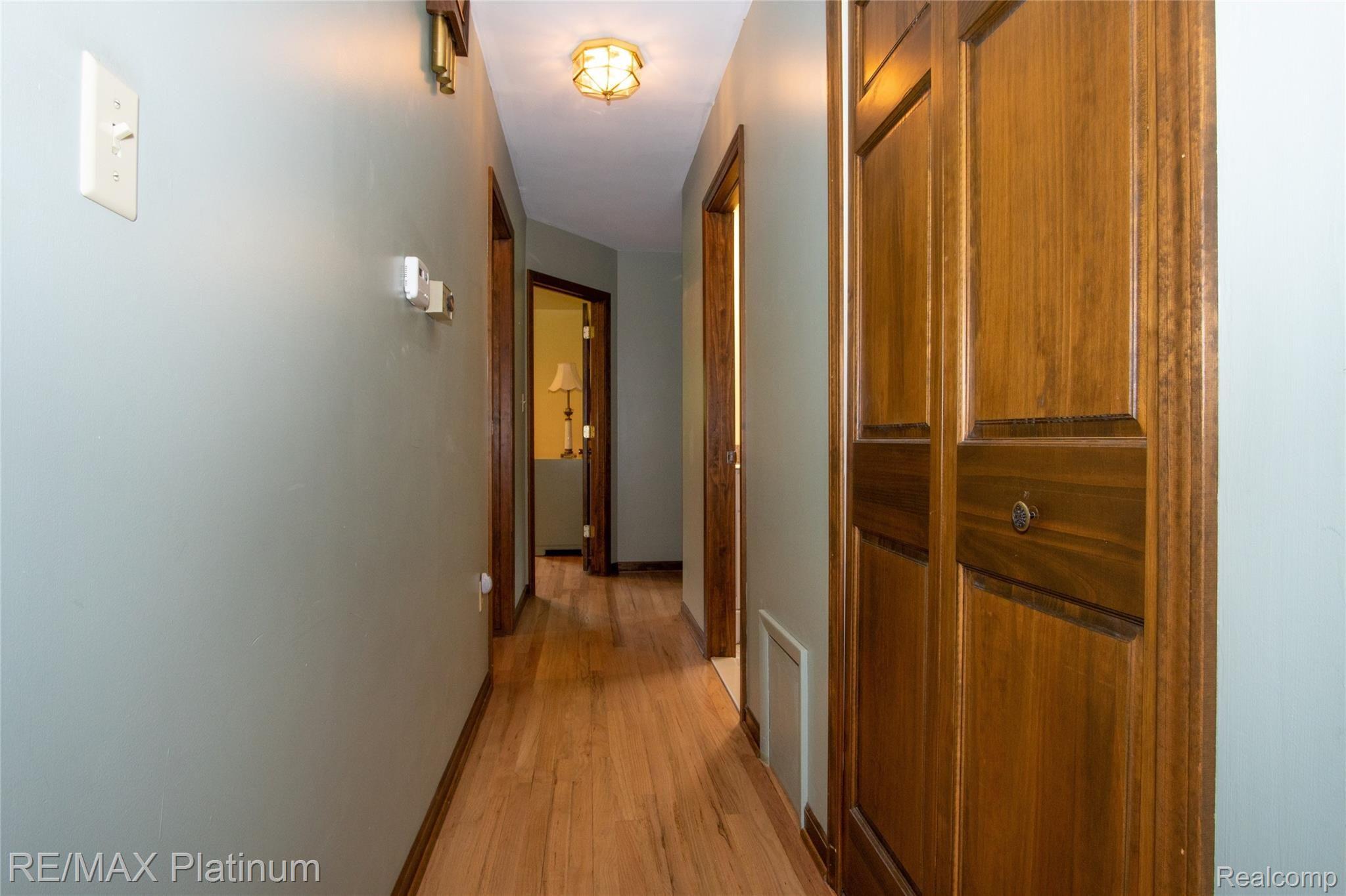 1712 Maxfield Lake Road Hartland, MI 48353 - Photo 13 of 28 15.jpg