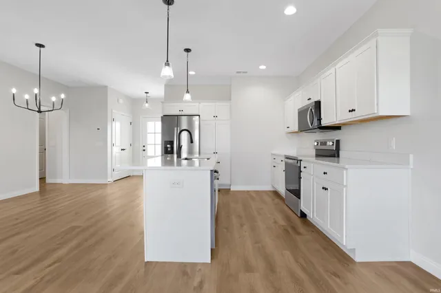 $270,000 | 1610 Theo Drive, Unit 2, Evansville, IN 47711