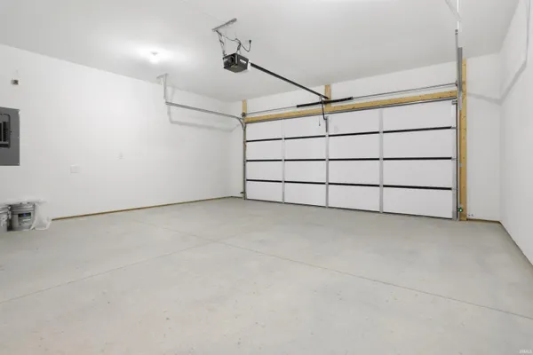 $270,000 | 1610 Theo Drive, Unit 2, Evansville, IN 47711