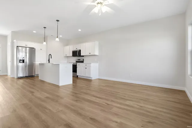 $270,000 | 1610 Theo Drive, Unit 2, Evansville, IN 47711